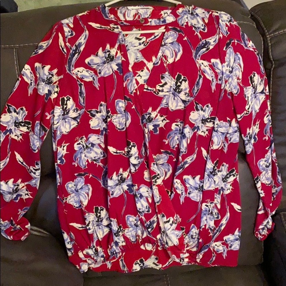 Pink Lily Boutique Blouse Top size small Maroon